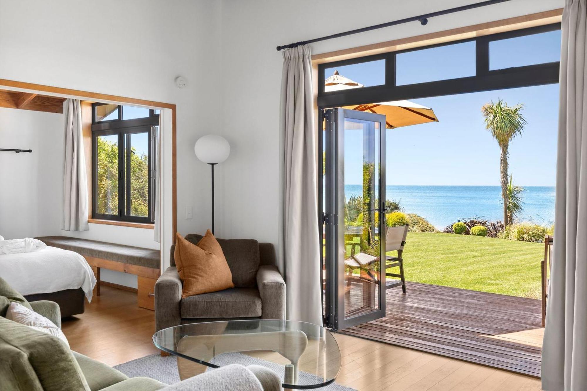Hotel Adrift In Golden Bay Collingwood Exterior foto